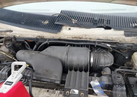 2001 Ford E-350 Super Duty Commercial/Recreational z USA, uszkodzony, nr VIN 1FTSS34L61HA54298